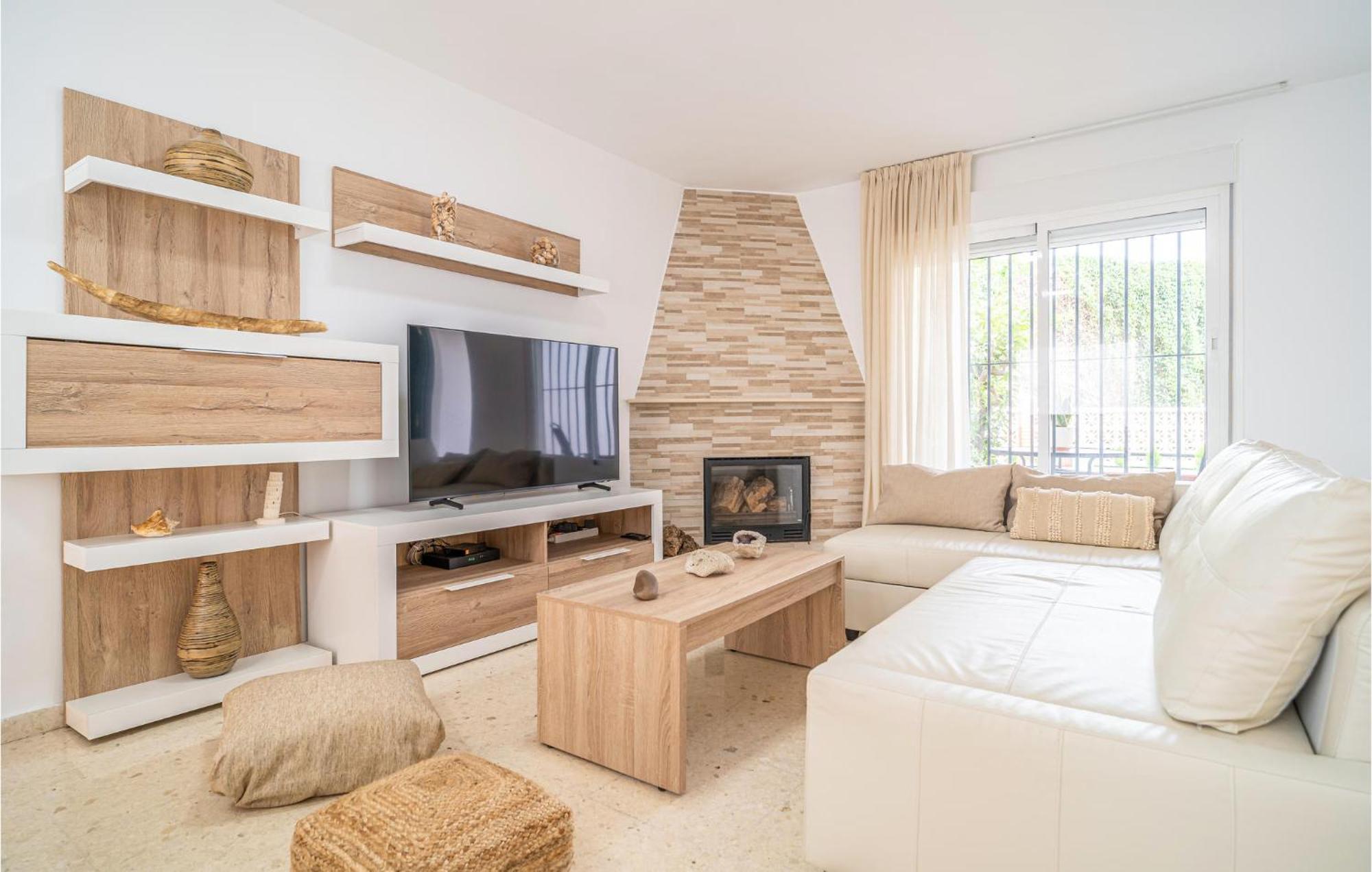 Nice Home In Velez-Malaga With Wifi מראה חיצוני תמונה