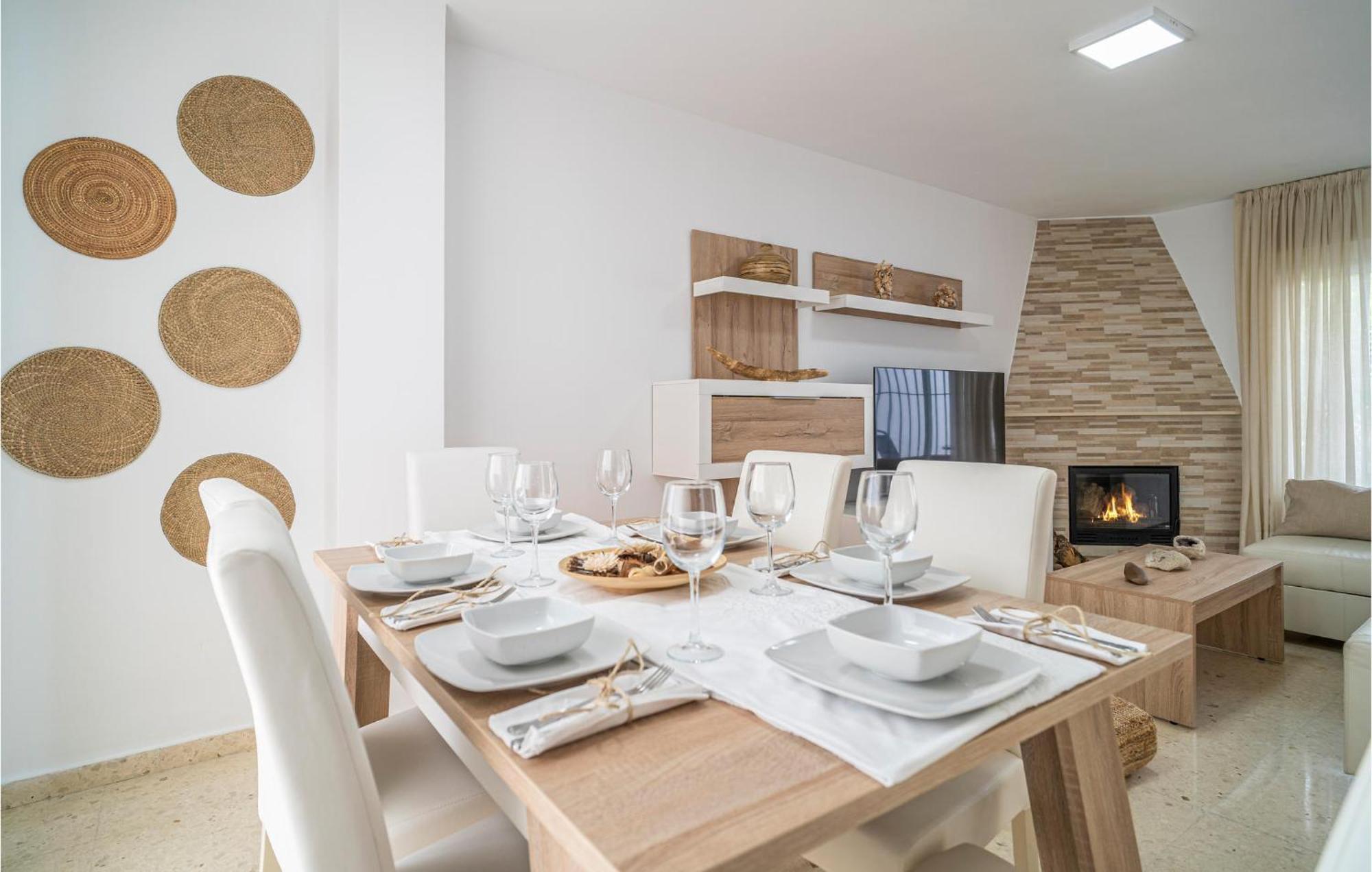 Nice Home In Velez-Malaga With Wifi מראה חיצוני תמונה
